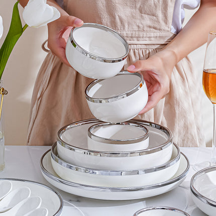 Luxe  9-delige tot 32-delige Porseleinen Servieset – Wit met Zilveren Rand, Moderne Elegantie voor Dineren